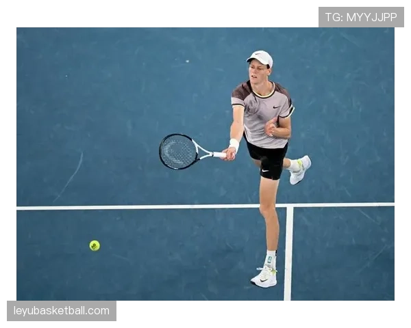 辛纳滑雪冠军转型网球巨星，跨界经历塑造独特竞技特质