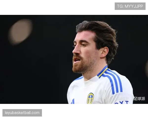 利兹联客场首胜曼联：法尔克盛赞历史性突破